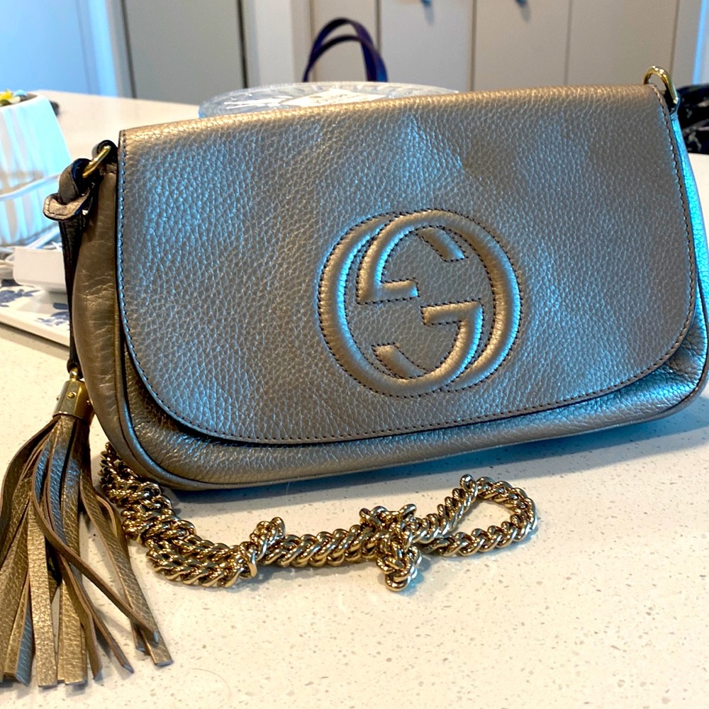 Gucci chain crossbody bag